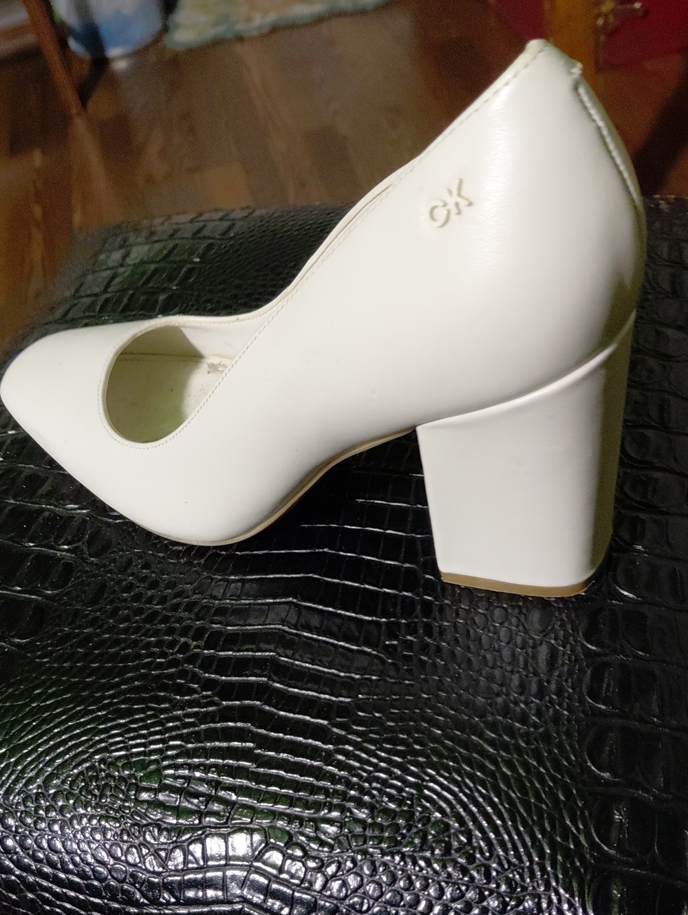Calvin Klein White Block Heel Pumps US 8.5